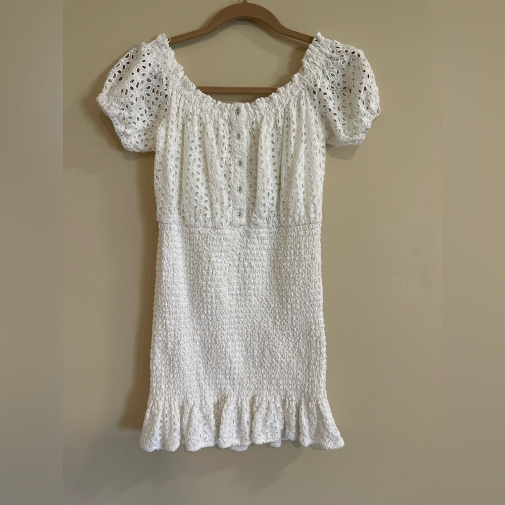 ASTR THE LABEL white lace off the shoulder dress​​​​